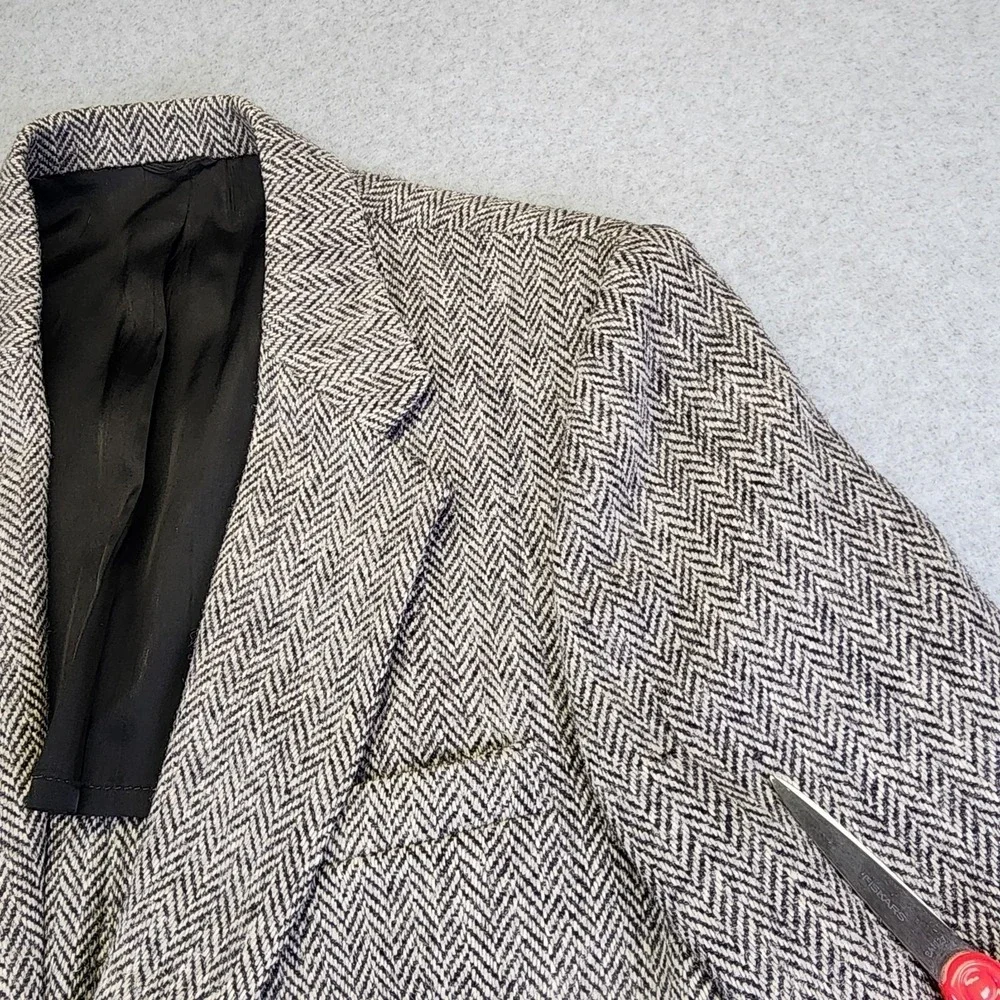 Stafford Harris Tweed Mens 42R Gray Blazer Sports Coat Wool Herringbone **READ**
